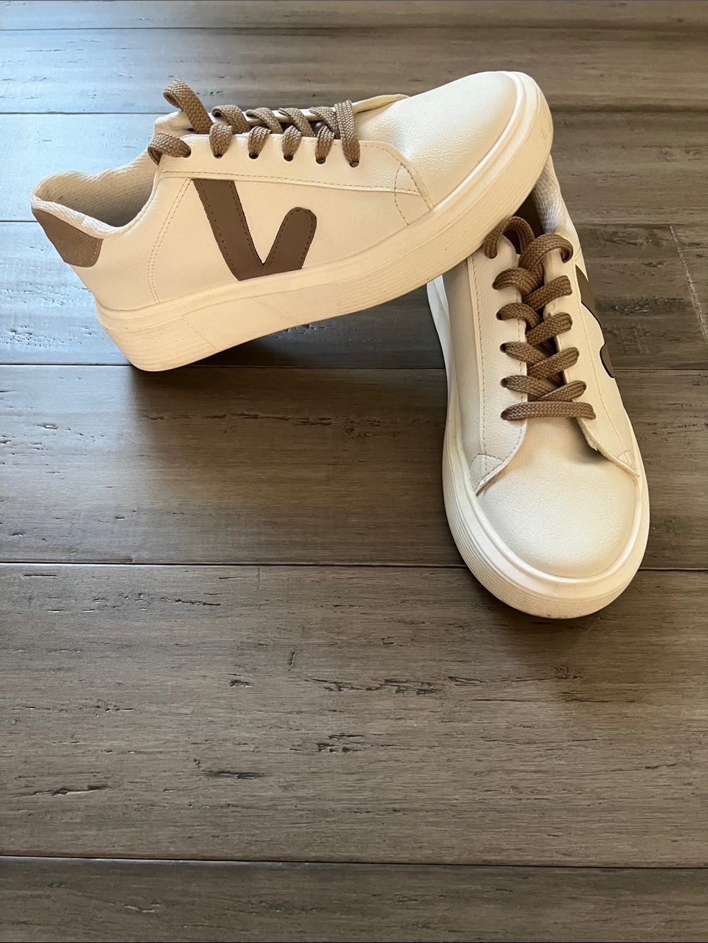 White Sneakers with Taupe Accents